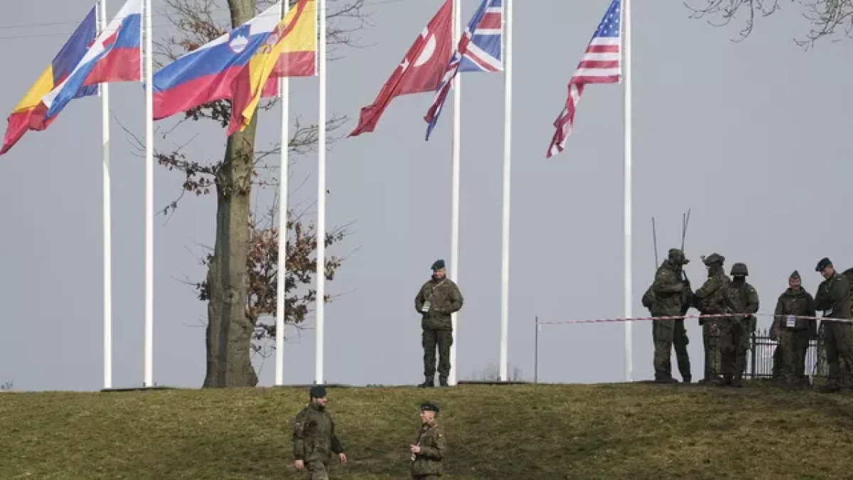 AP Photo / Czarek Sokolowski