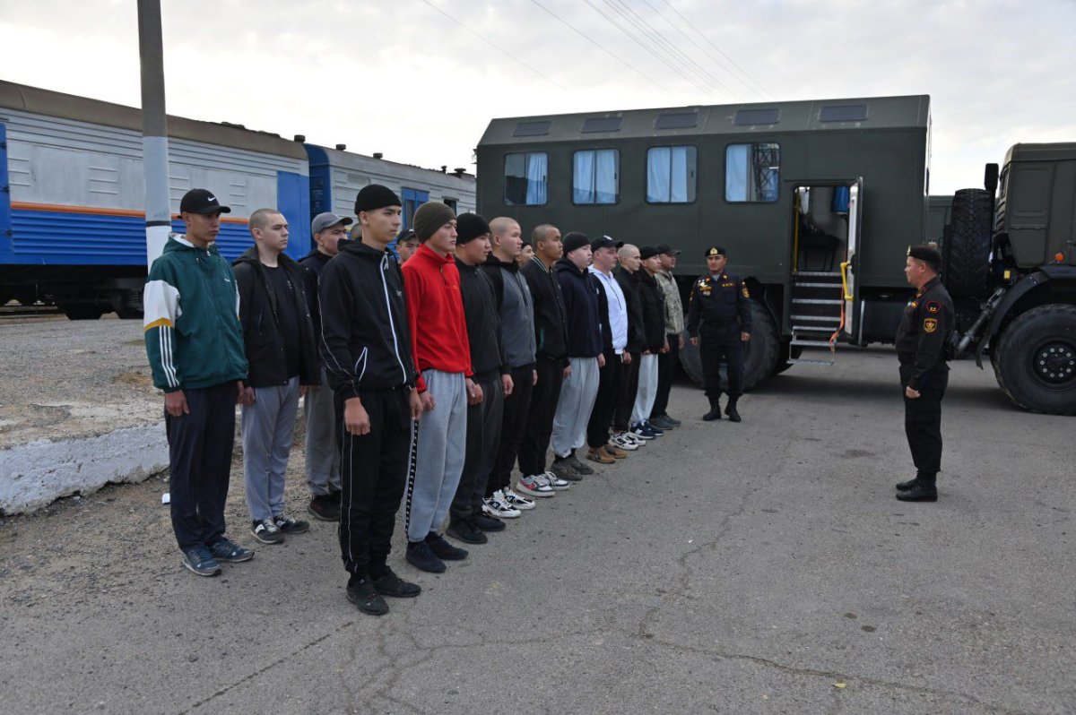 Теңіз жаяу әскері сарбаздармен толықты