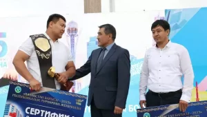 «Қазақстан барысы» атанған сарбаз Ғалымжан Қырықбайға Тараздан пәтер берілді