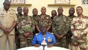 Нигер еліндегі төңкеріс: әскерилер президентті тақтан құлатқанын мәлімдеді
