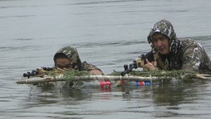 Ертіс өзенінде әскери бөлімшелердің жауынгерлік дайындығы пысықталды