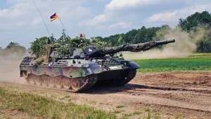 Танк, барлау дрондары: Германия Украинаға кезекті қару-жарақ пакетін жіберді