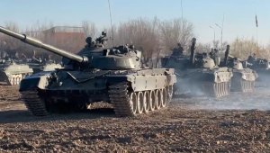 Әскери институттың курсанттары Т-72 танктерімен 100 шақырымдық жорық жасады
