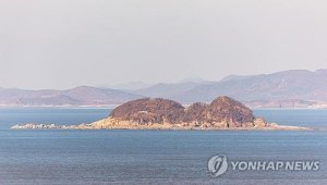 Оңтүстік Корея Ёнпхёндо аралындағы бейбіт тұрғындарды эвакуациялауды бұйырды