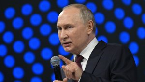 «Адамзатқа қауіп төндіреді»: Нобель сыйлығының лауреаттары Путин режимімен күресуге шақырды
