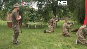 Украинада мектеп оқушылары соғысқа дайындалып жатыр