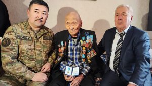 «Семей қаласының құрметті ардагері» атағы берілді