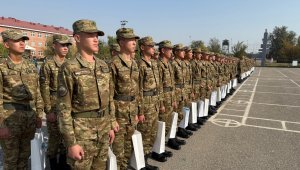 Шымкентте қызмет еткен 140 сарбаз үйіне қайтты